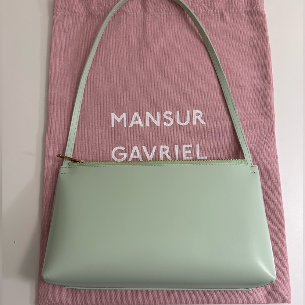 New-MANSUR GAVRIEL
Gaia Zip Leather Shoulder Bag - Picture 2 of 14